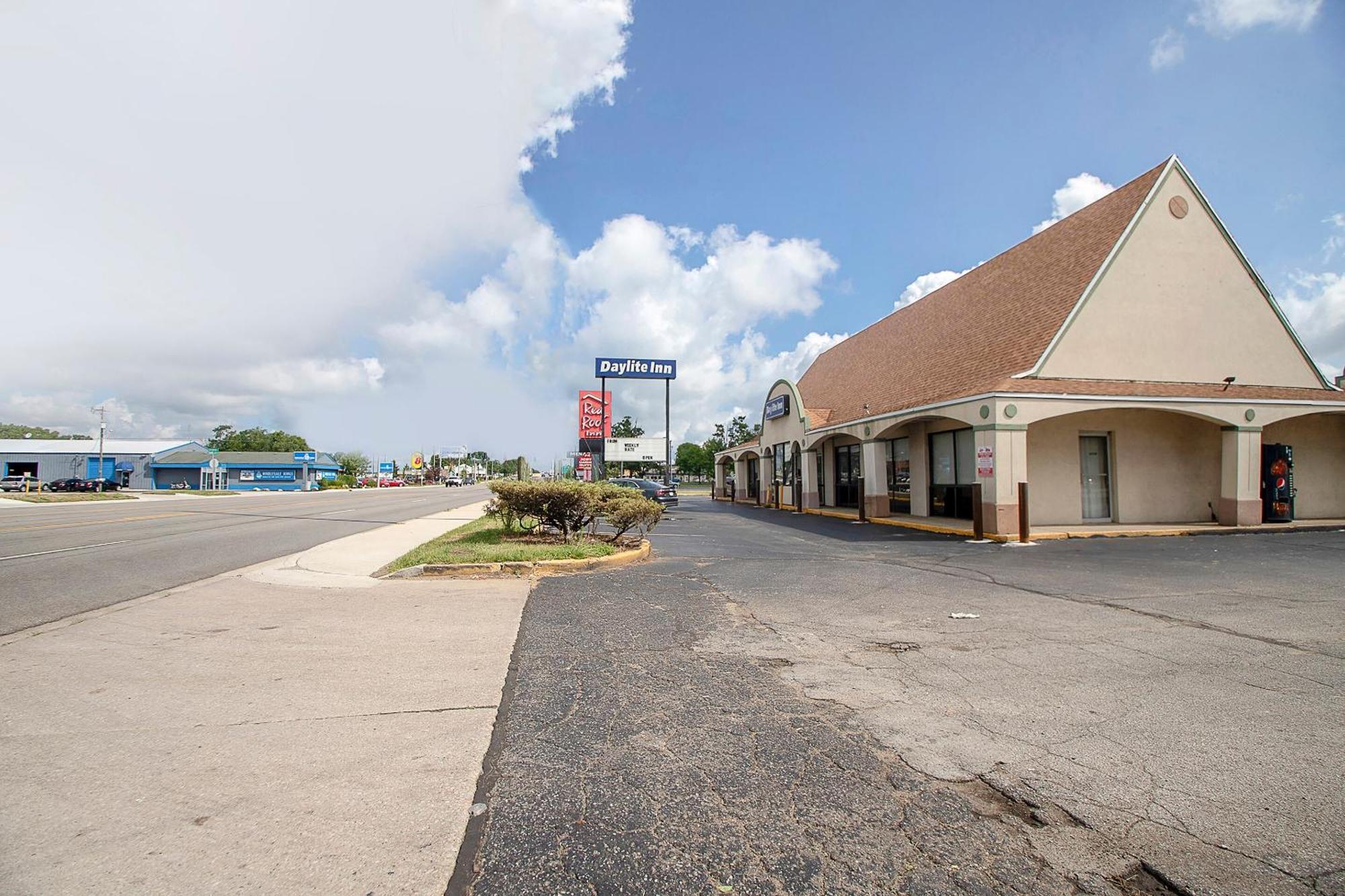 Hotel O Daylight Inn Elkhart I-90, In ภายนอก รูปภาพ