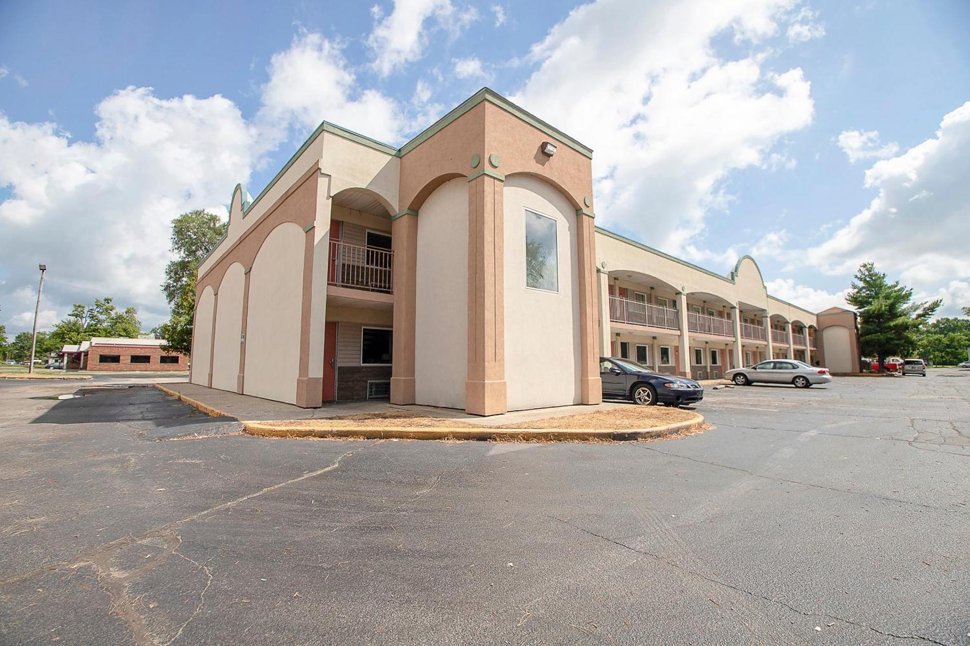 Hotel O Daylight Inn Elkhart I-90, In ภายนอก รูปภาพ