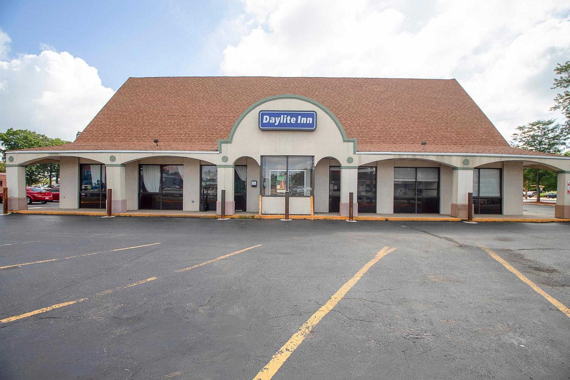 Hotel O Daylight Inn Elkhart I-90, In ภายนอก รูปภาพ